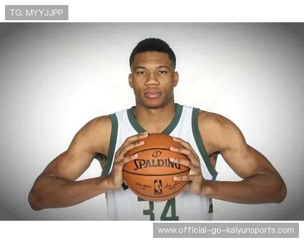 字母哥儿时玩伴发文回忆，两人友情暖哭网友