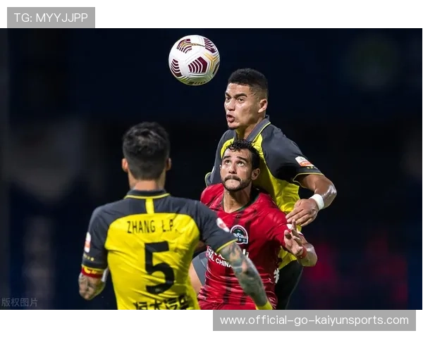 蒋光太禁区内准确预判拦截，封堵对手外援单刀射门